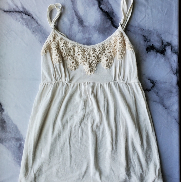 SOLD floral tank top - Picture 1 of 3